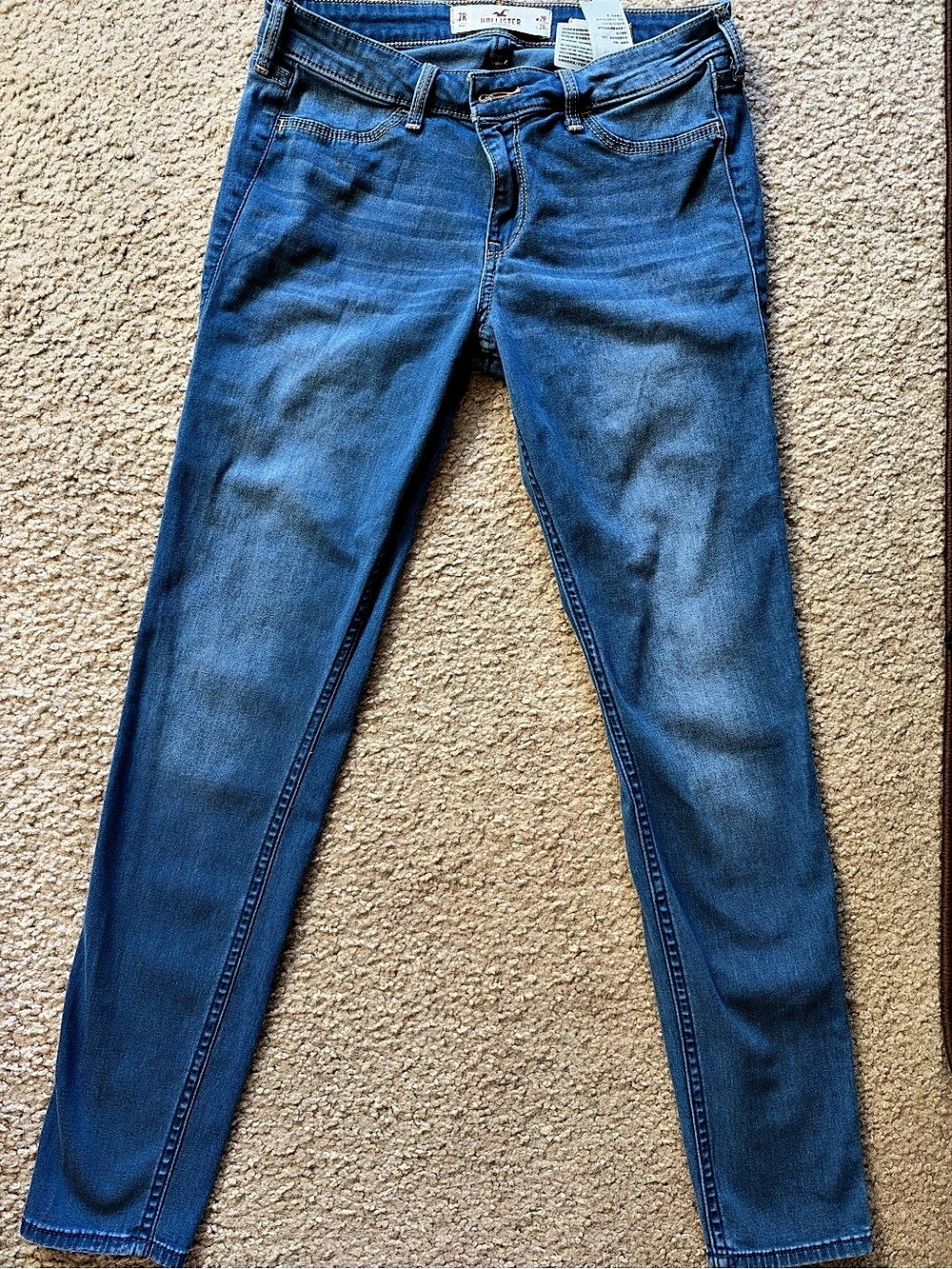 Hollister Light Wash Skinny Jeans Women's Straight Leg Jeans in Blue